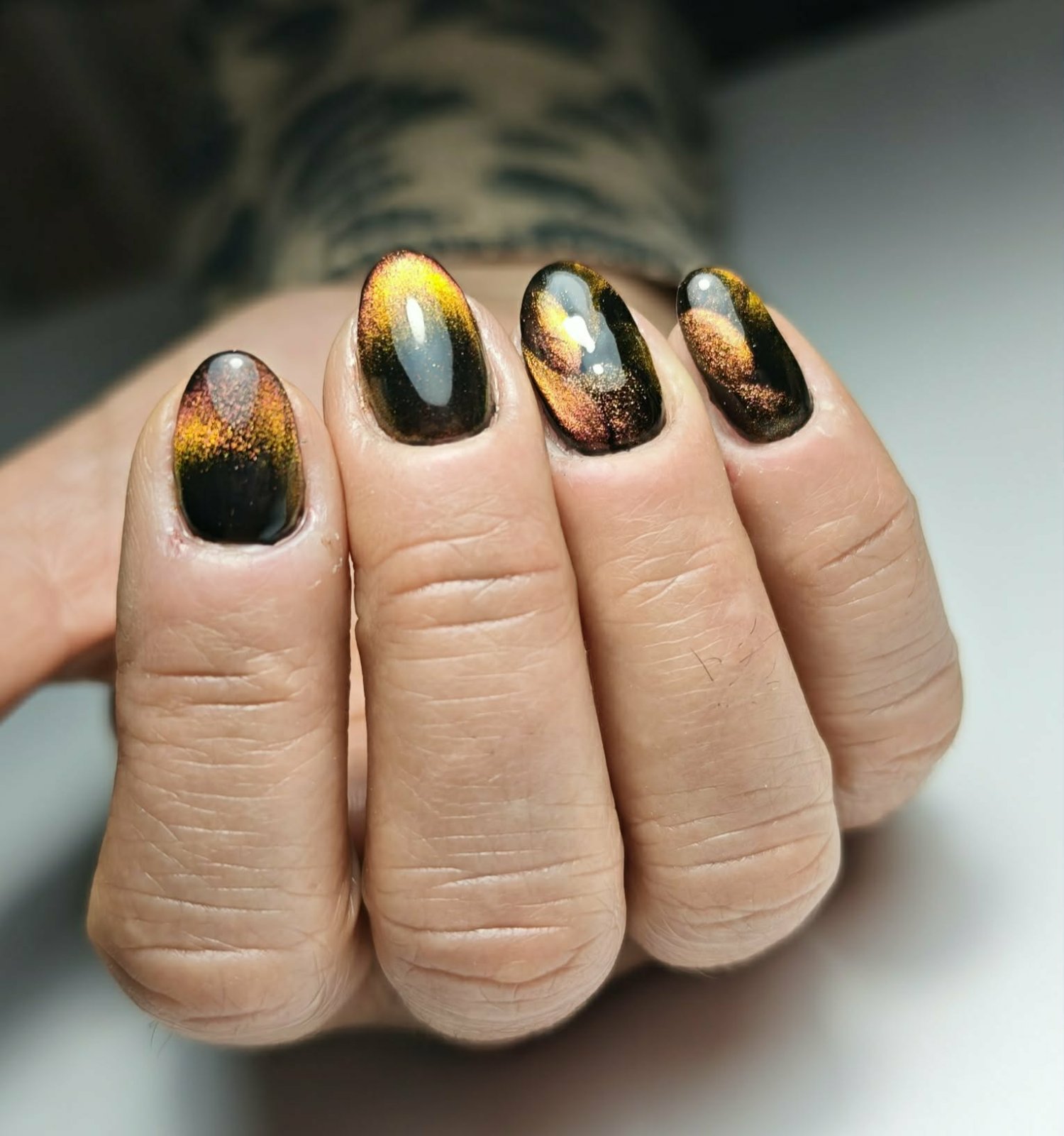Маникюр Glow art