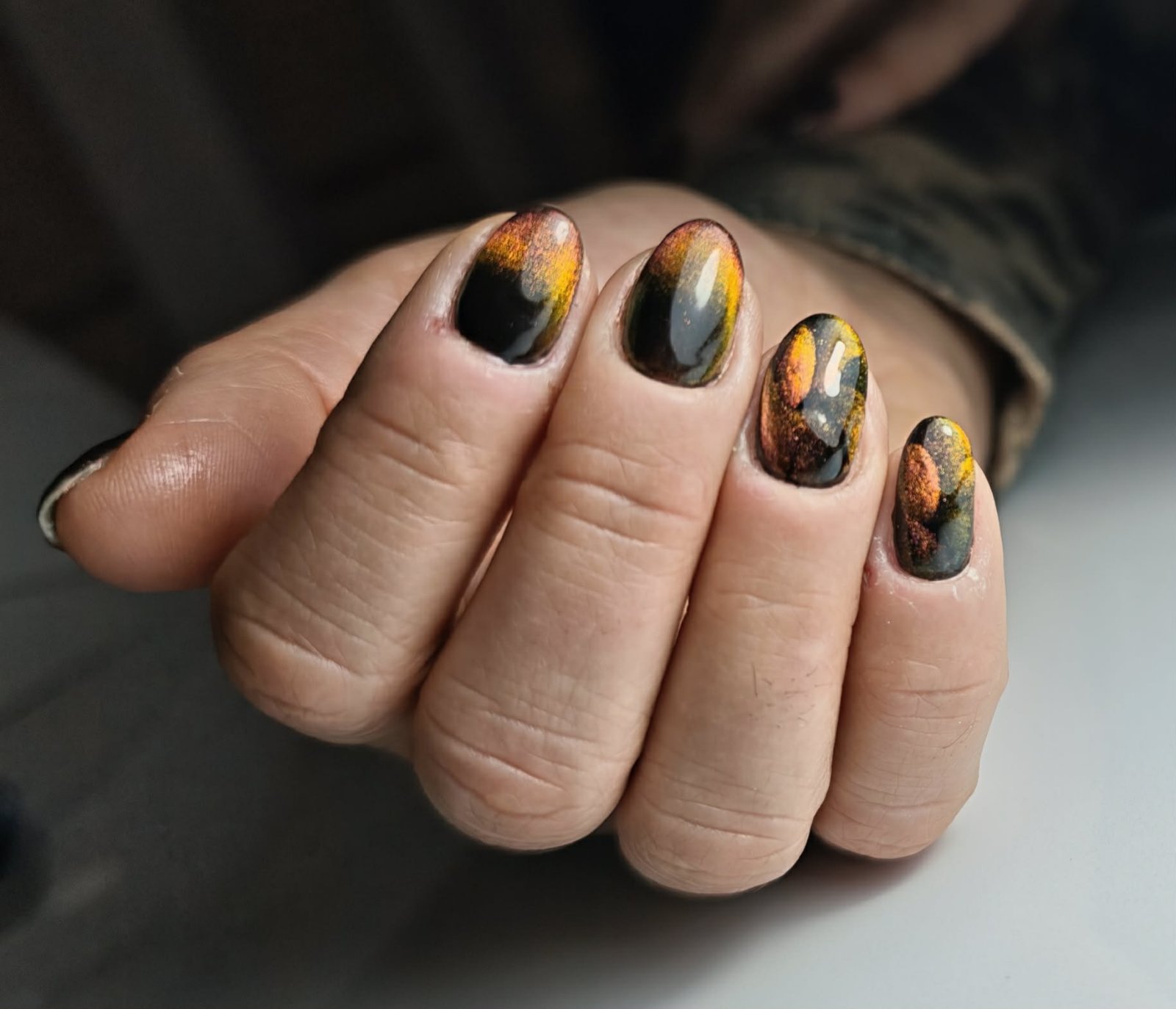Маникюр Glow art